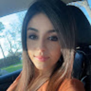 Meet your Posher, Aracely